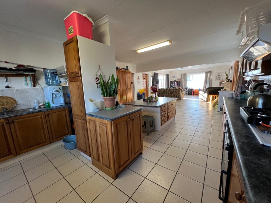 9 Bedroom Property for Sale in Jeffreys Bay Central Eastern Cape